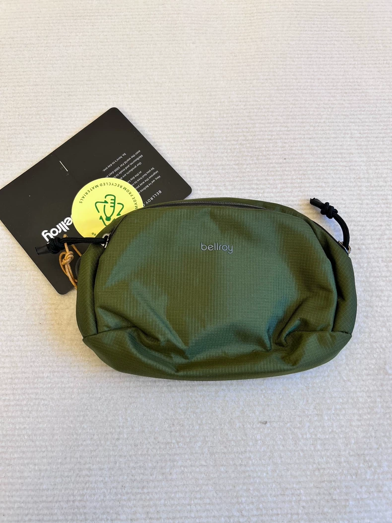 Bellroy Venture Pouch 1.5L Tec - огляд і ціна Tech Accessories Organizer Pouch