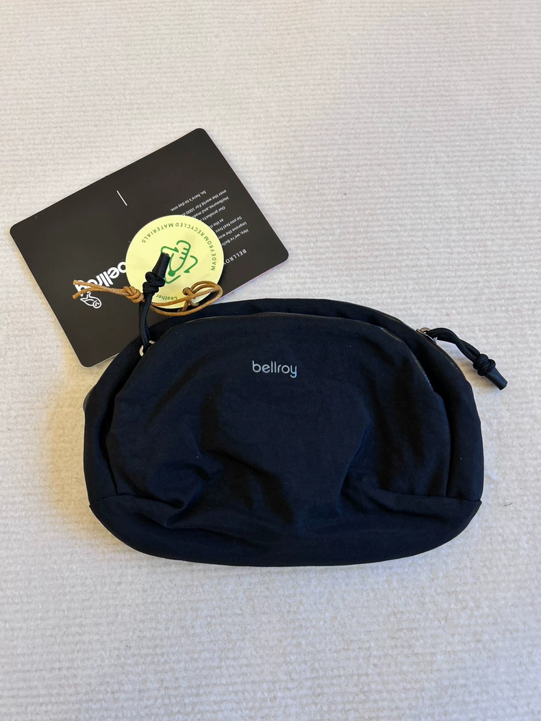 Bellroy Venture Pouch 1.5L Tec - огляд і ціна Tech Accessories Organizer Pouch